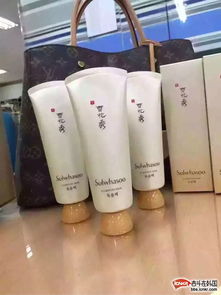 化妝品批發(fā)與零售的深度解析 從模式到實踐